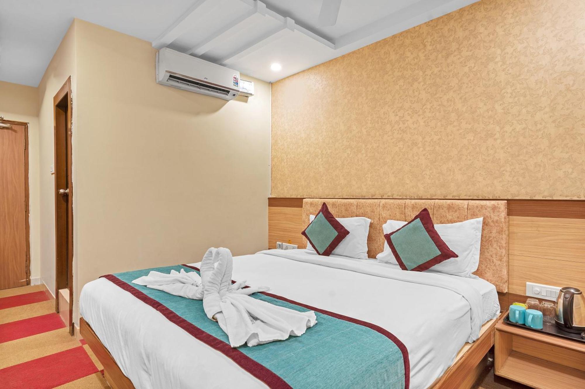 Hotel Sm Deccan Park シャムシャバード エクステリア 写真