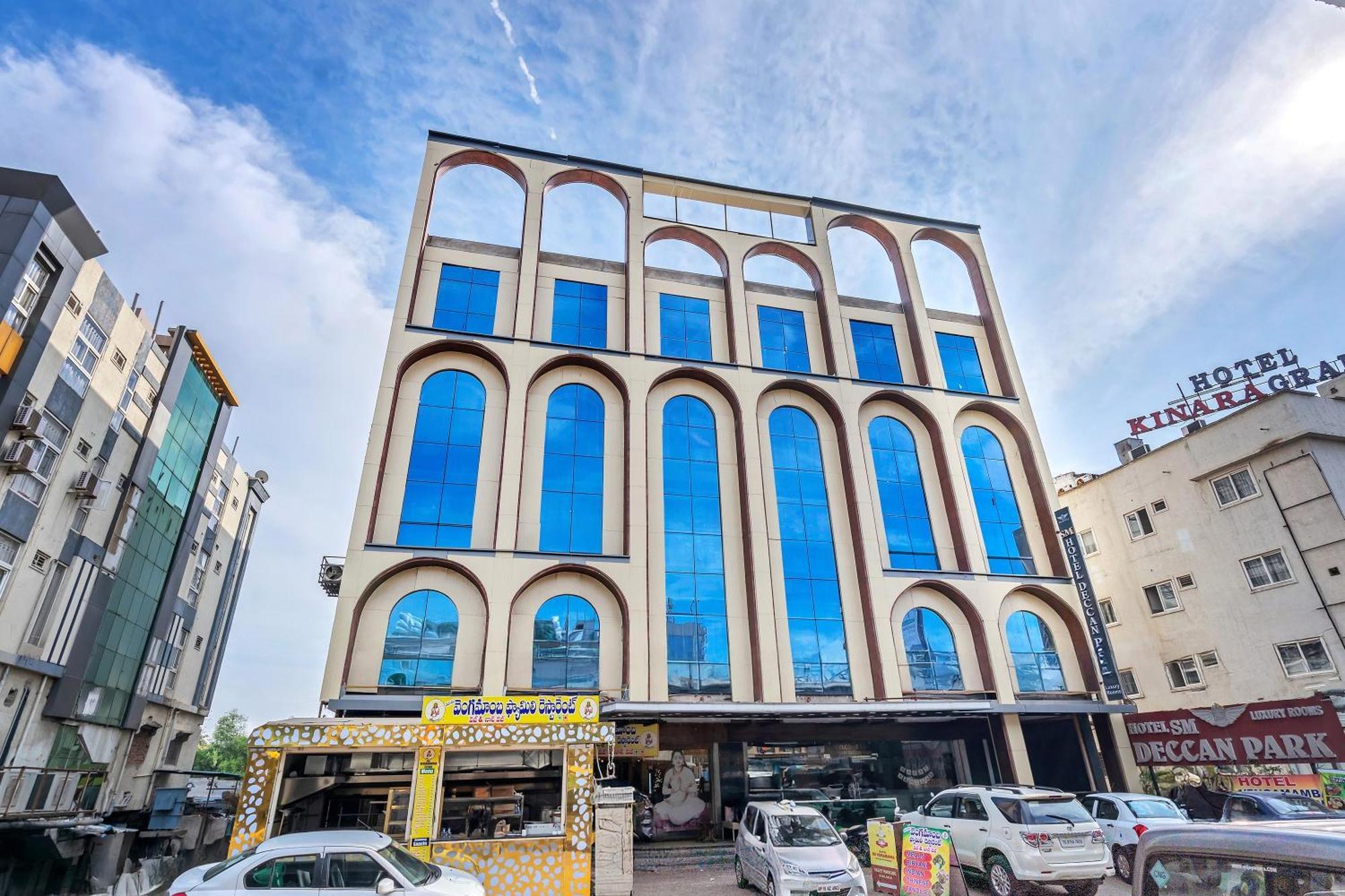 Hotel Sm Deccan Park シャムシャバード エクステリア 写真