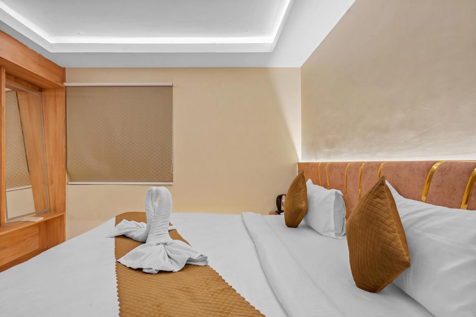 Hotel Sm Deccan Park シャムシャバード エクステリア 写真