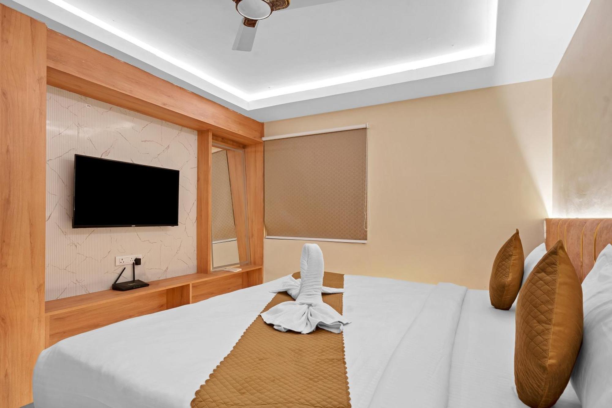 Hotel Sm Deccan Park シャムシャバード エクステリア 写真
