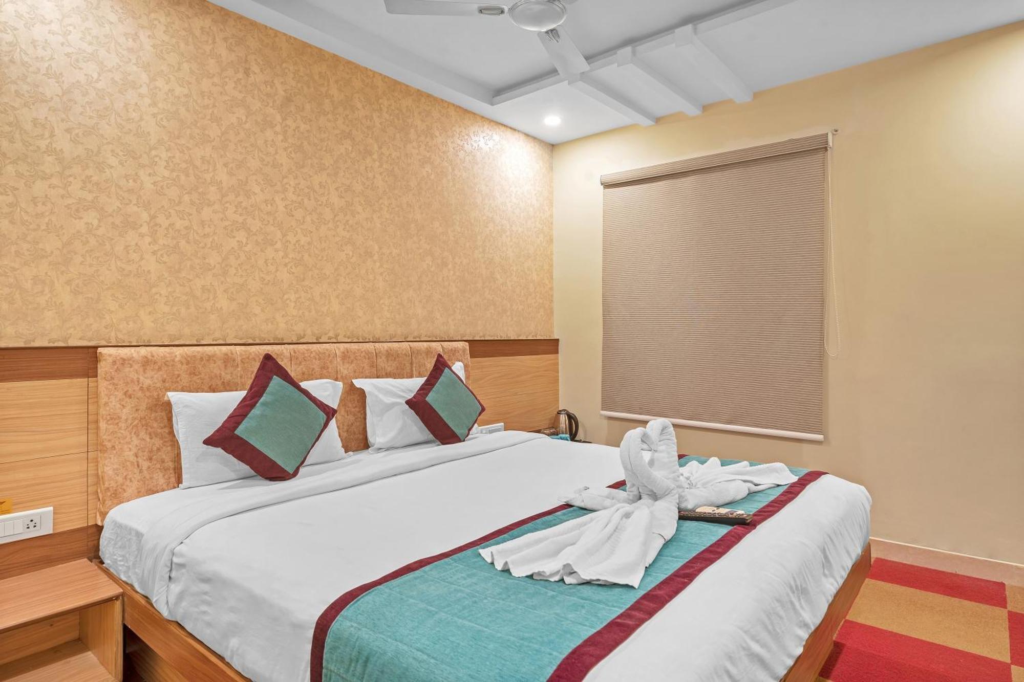 Hotel Sm Deccan Park シャムシャバード エクステリア 写真