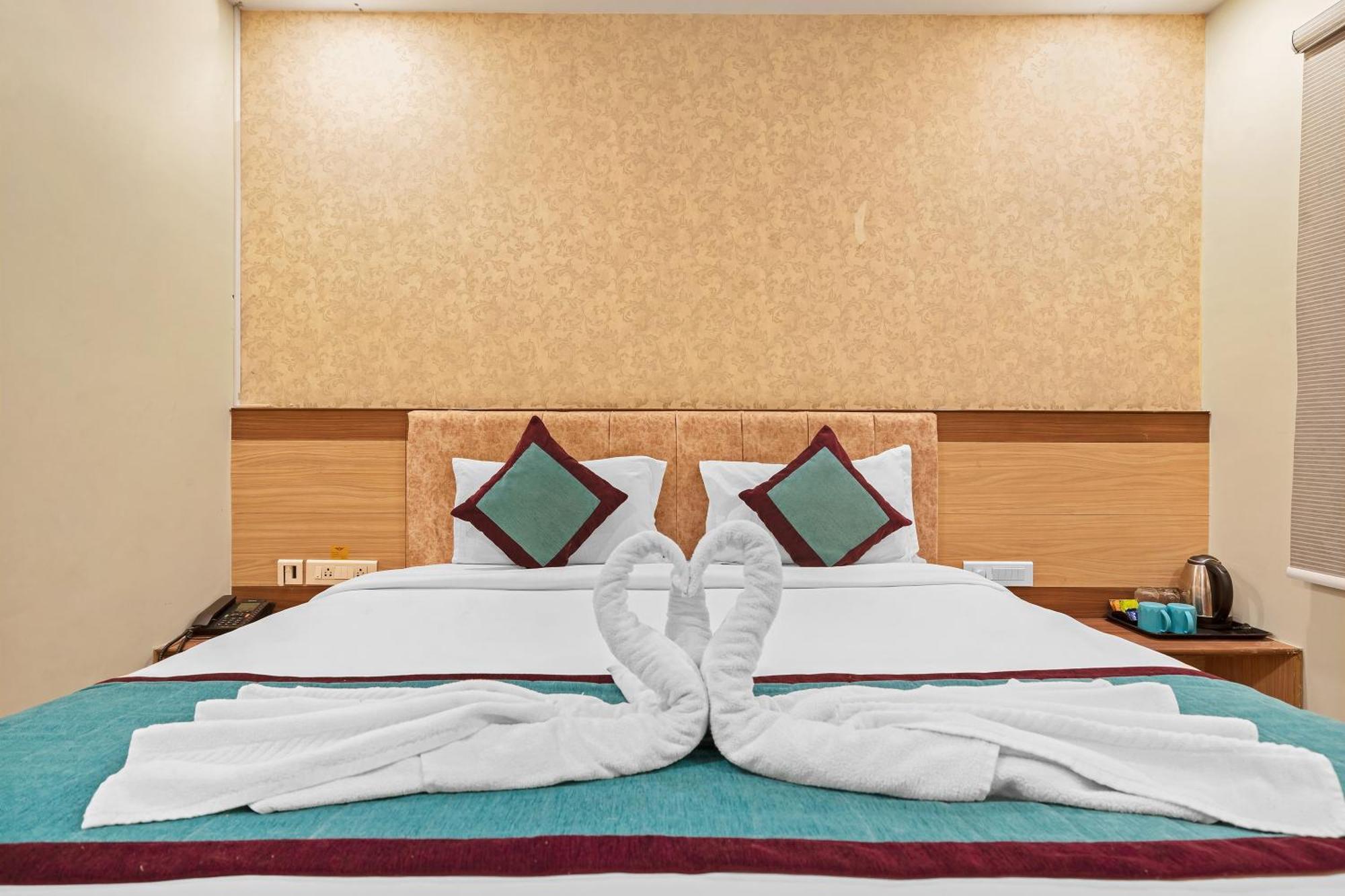 Hotel Sm Deccan Park シャムシャバード エクステリア 写真